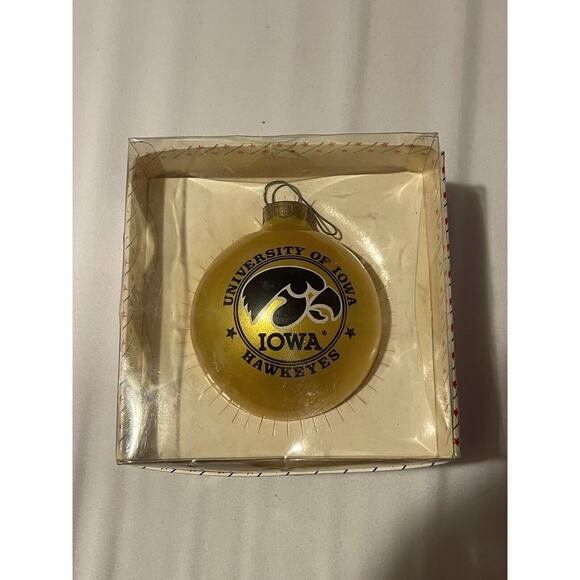 Vintage Sports Collectors Series University Of Iowa Hawkeyes Christmas Ornament - Picture 1 of 8
